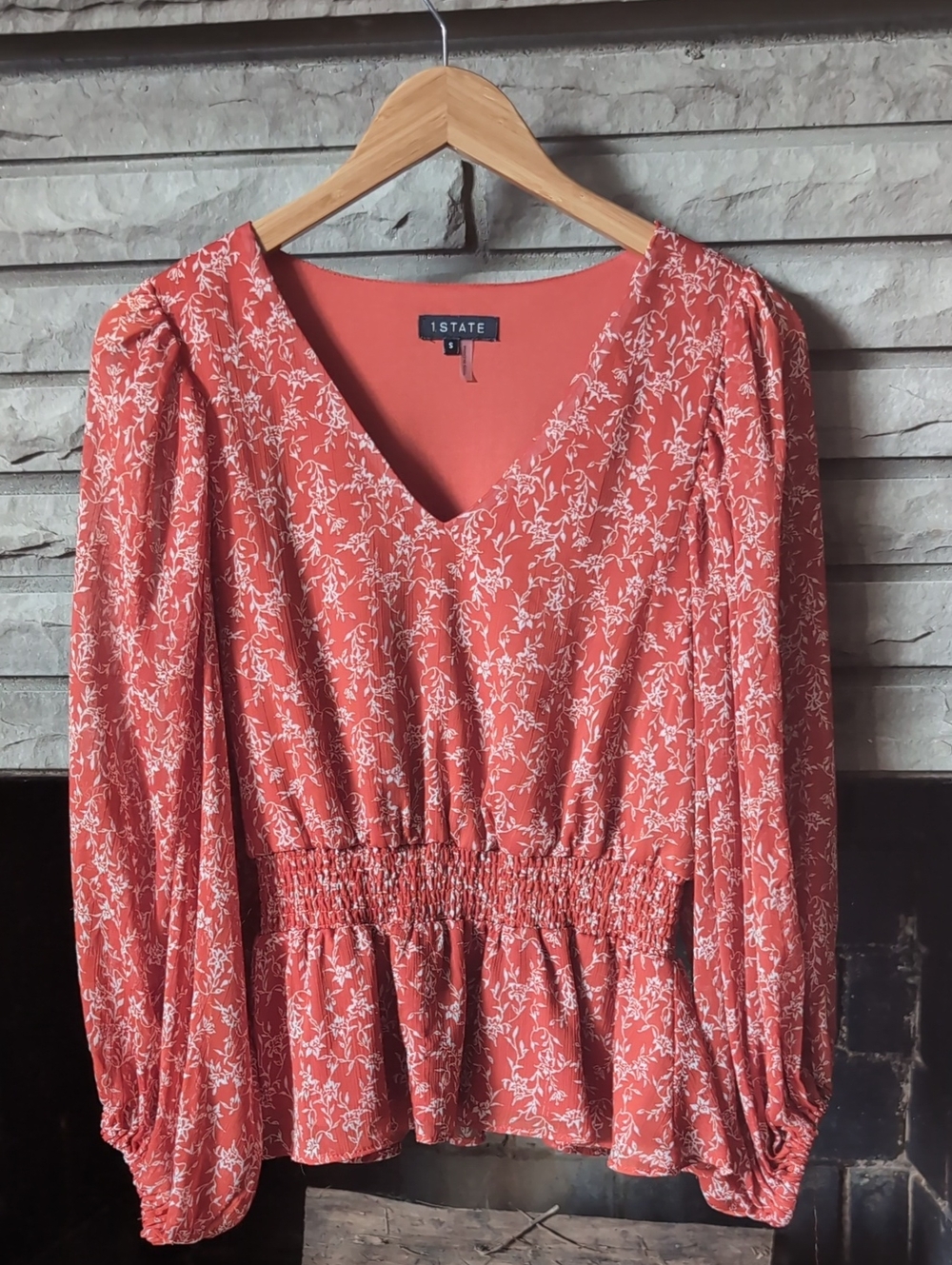 1. STATE Red Orange Floral V-Neck Smocked Blouse Size Small